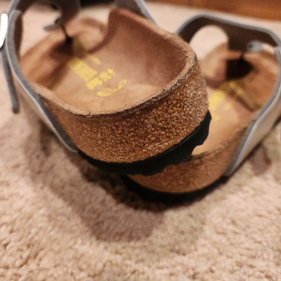Birkenstock Gizeh Sandal - Picture 5 of 7